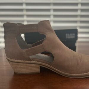 Eileen Fisher Vanda Suede Bootie with Cutouts Sz 10